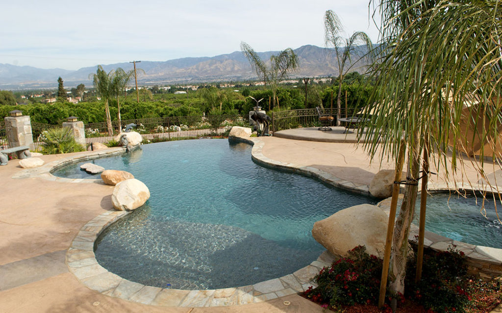 types-of-pools-flagstone-1024x640